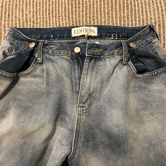 The Frankie Shop HAYLE CONTRAST DENIM PANTS - LIGHT WASH/BLUE
M/L - Picture 2 of 7